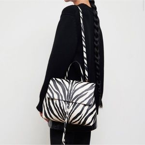 Mansur Gavriel
SOFT LADY BAG